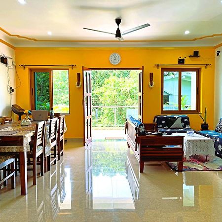 Happy Moon Homestay Aldona Экстерьер фото