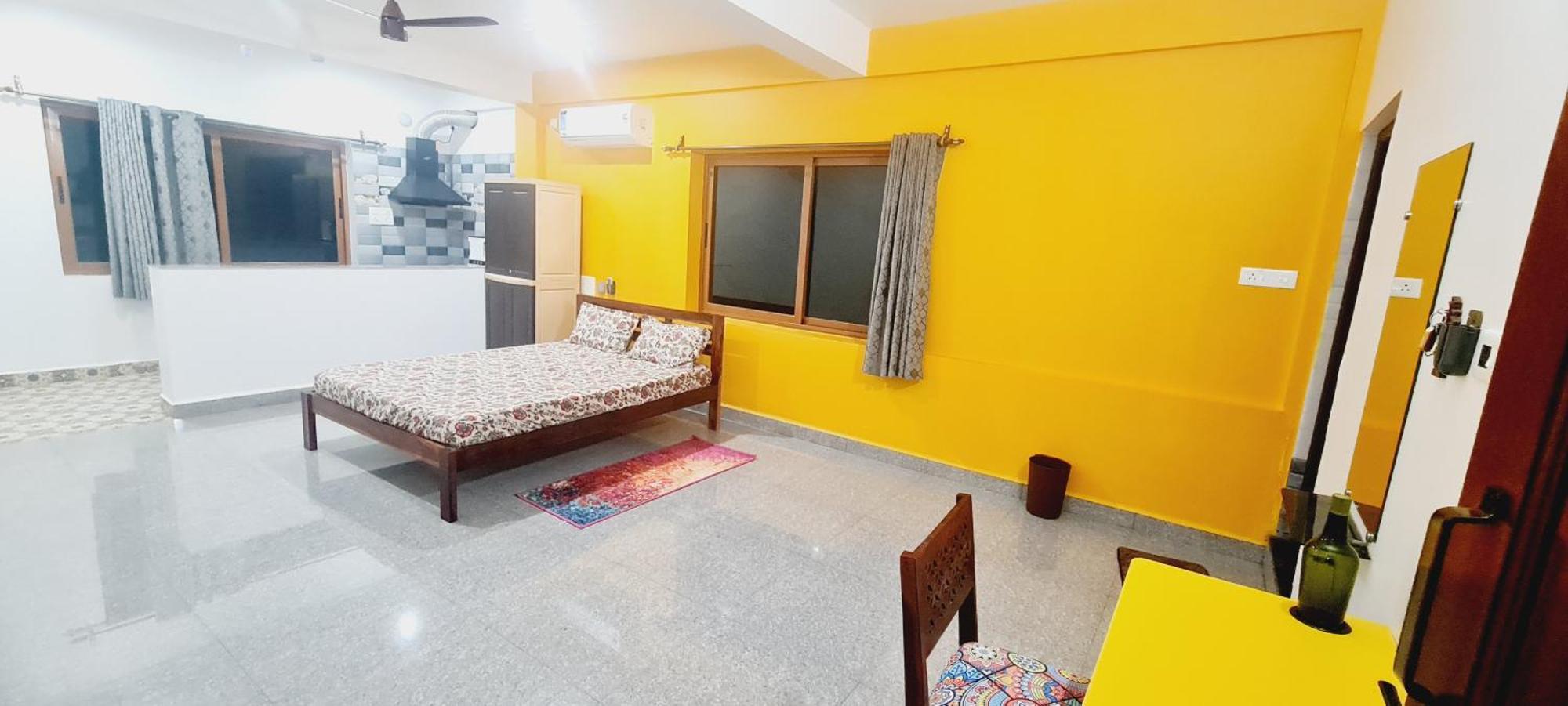 Happy Moon Homestay Aldona Экстерьер фото