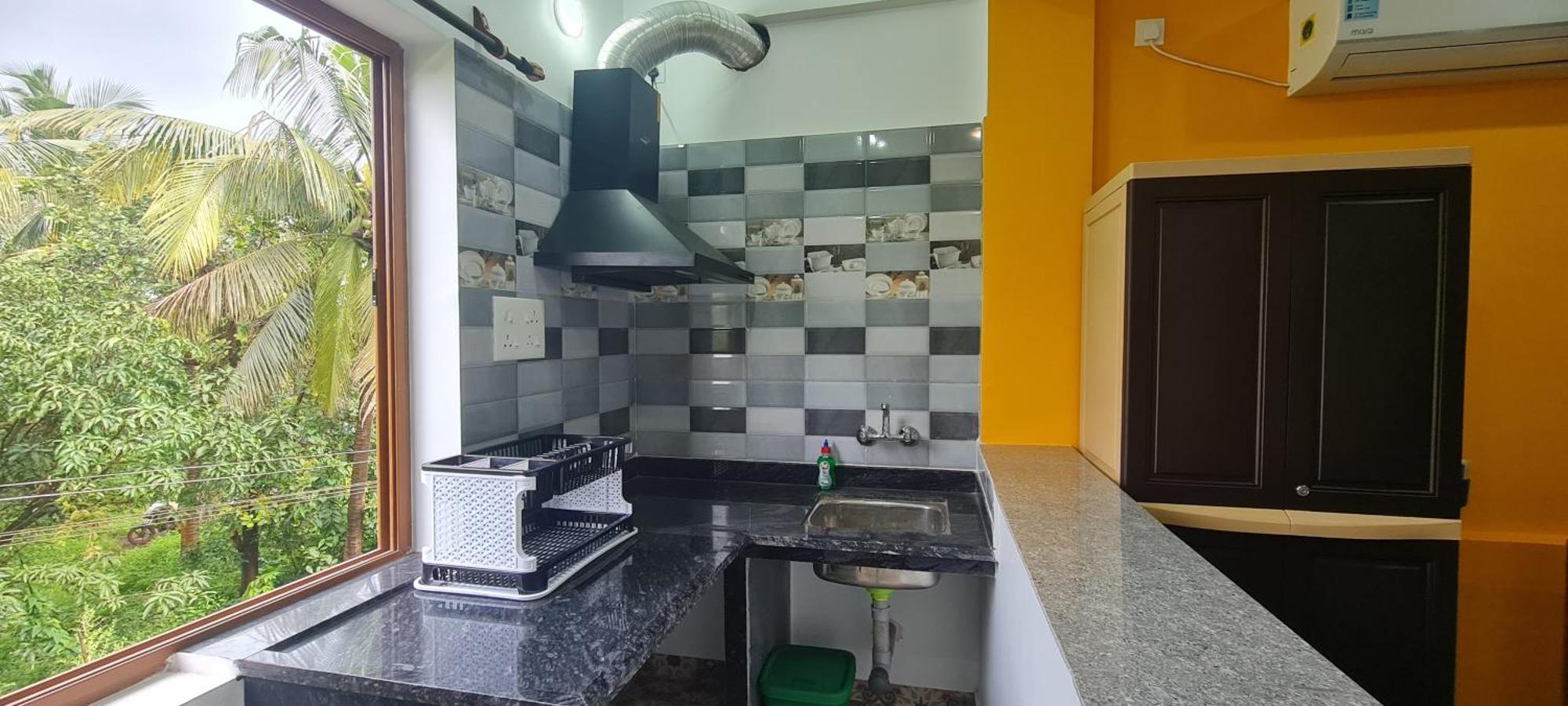 Happy Moon Homestay Aldona Экстерьер фото