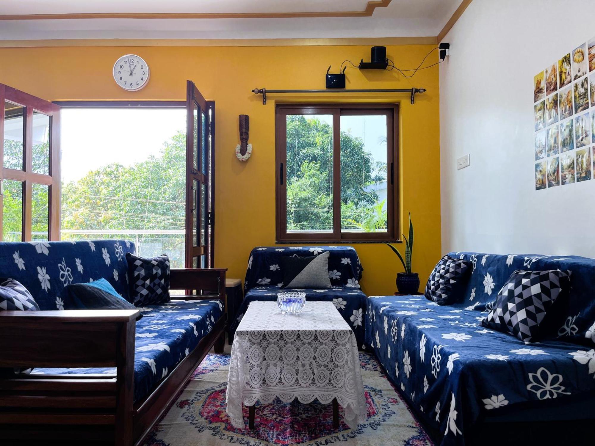 Happy Moon Homestay Aldona Экстерьер фото